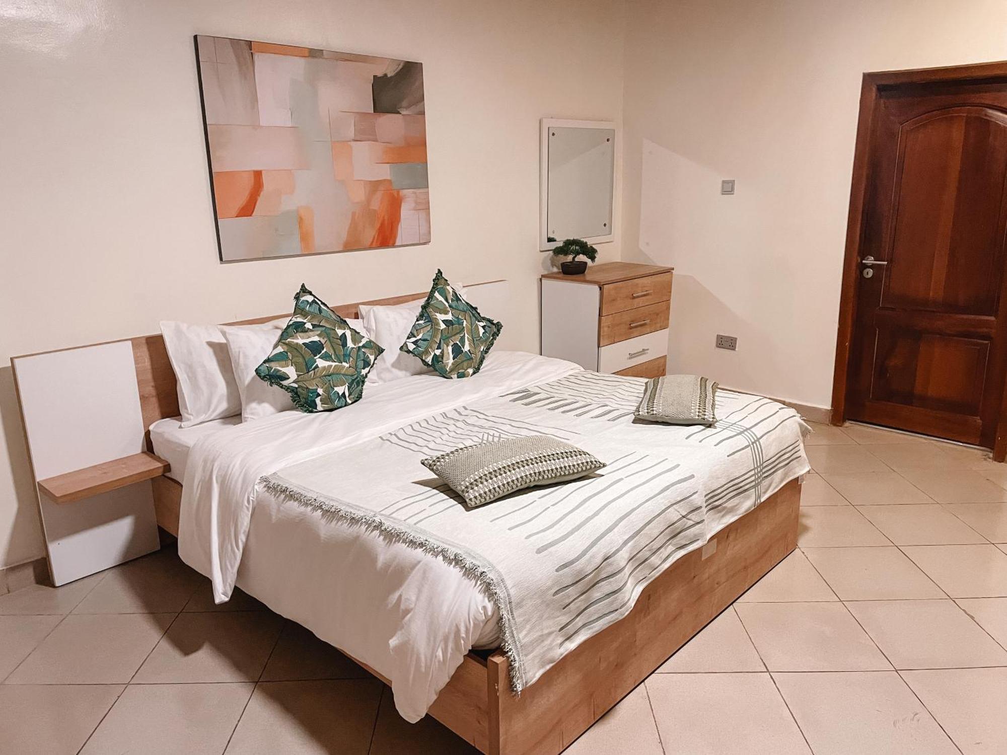 Sky Suites East Legon Accra Esterno foto