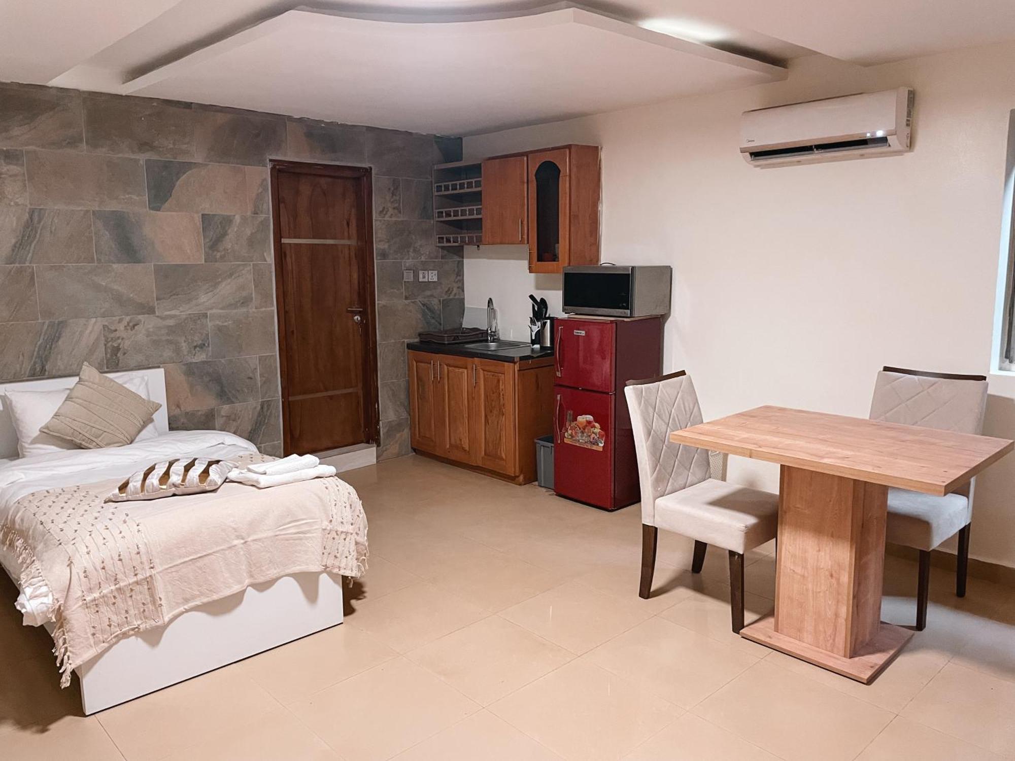Sky Suites East Legon Accra Esterno foto