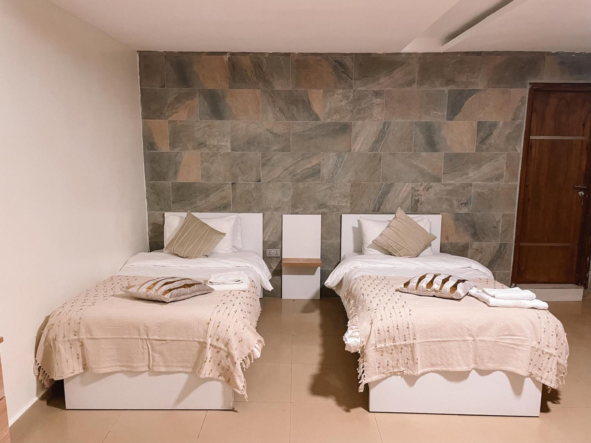 Sky Suites East Legon Accra Esterno foto